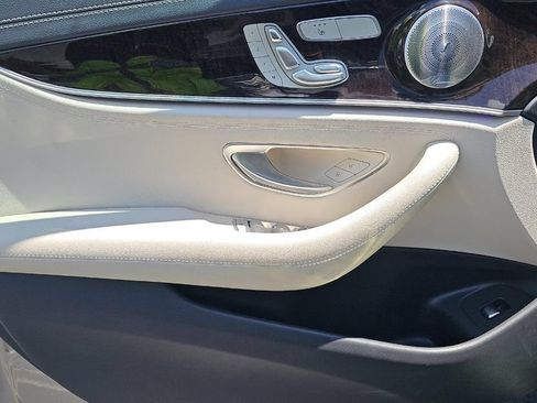 Used 2021 Mercedes-Benz E 350 Sedan w/ Premium Package image 9