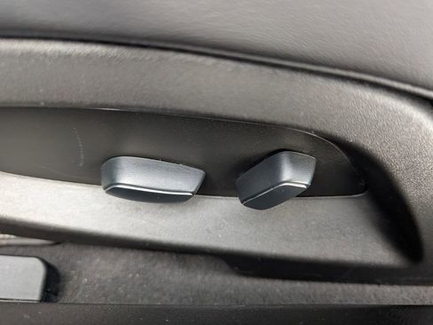 Used 2021 Chevrolet Corvette Stingray Coupe w/ 1LT image 17