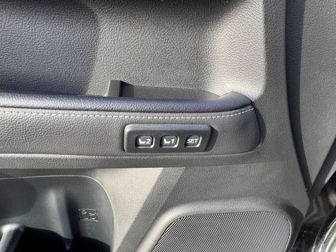 Used 2022 Toyota 4Runner Limited image 16