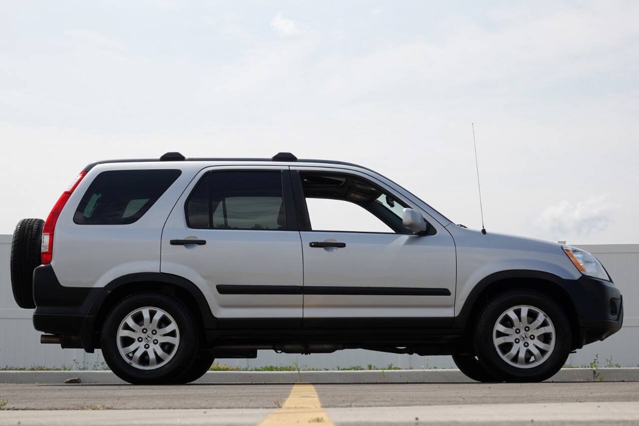 Used 2005 Honda CR-V EX image 37