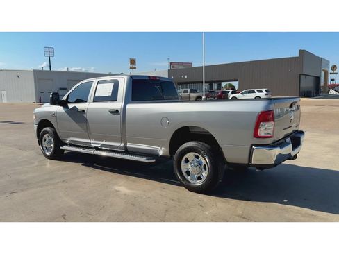 Used 2024 RAM 3500 Tradesman w/ Chrome Appearance Group AWD/4WD image 6