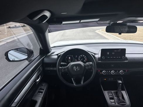 Used 2023 Honda CR-V Sport image 13