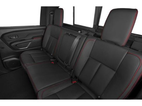 Used 2021 Nissan Titan PRO-4X w/ Pro-4x Convenience Package AWD/4WD image 16