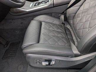 Used 2026 BMW X7 xDrive40i video 4