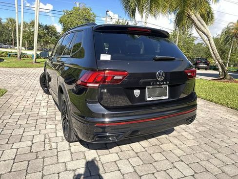 Used 2022 Volkswagen Tiguan SE R-Line FWD image 12