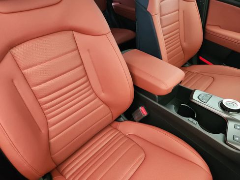 New 2026 Kia Sportage SX Prestige AWD/4WD image 13