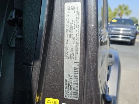 Used 2021 Jeep Wrangler Unlimited Sahara w/ Dual Top Group AWD/4WD image 16