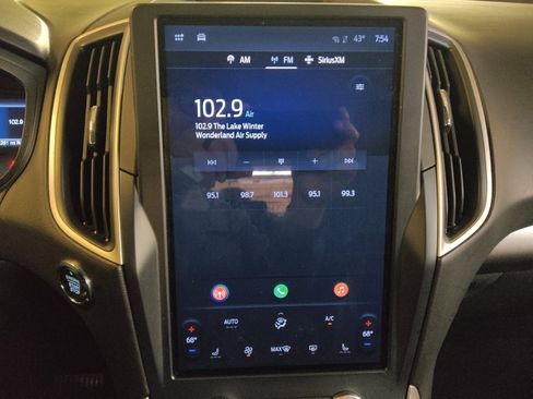 Used 2024 Ford Edge SEL image 25