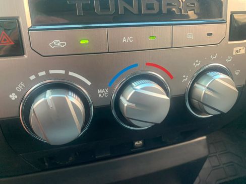 Used 2015 Toyota Tundra SR w/ Tow Package image 26