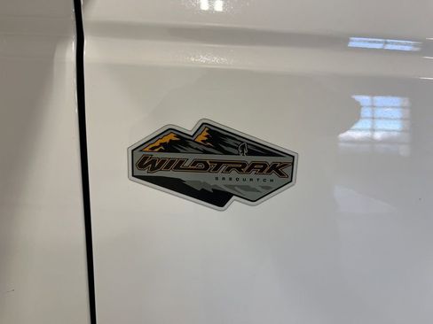 Used 2023 Ford Bronco Wildtrak image 29
