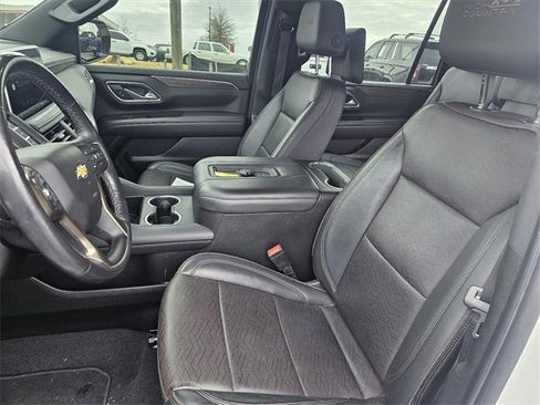 Used 2022 Chevrolet Suburban High Country image 21