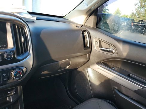 Used 2020 Chevrolet Colorado LT RWD image 26