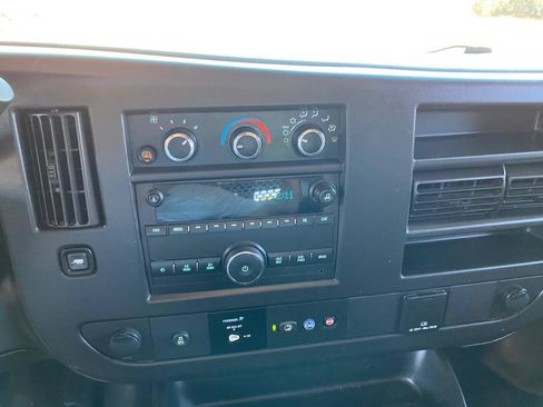 Used 2022 Chevrolet Express 2500 w/ Enhanced Convenience Package RWD image 46