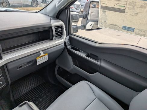 New 2026 Ford F250 XL RWD image 18