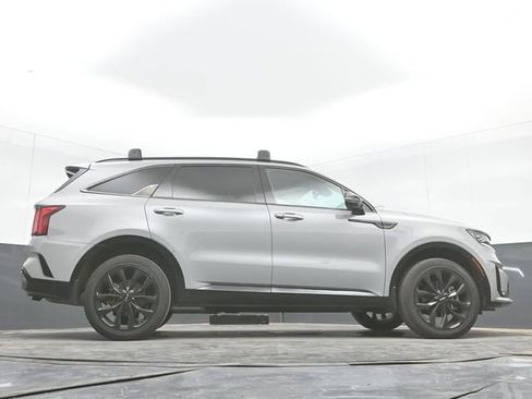 Used 2023 Kia Sorento SX AWD/4WD image 34