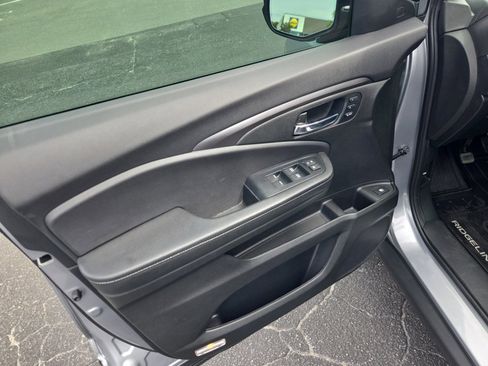 Used 2023 Honda Ridgeline RTL-E image 32