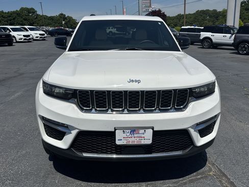 Used 2023 Jeep Grand Cherokee Limited AWD/4WD image 3