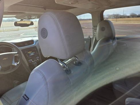 Used 2015 Chevrolet Traverse LT AWD/4WD image 42