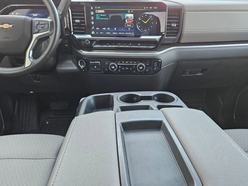 Used 2025 Chevrolet Silverado 1500 LT w/ Protection Package AWD/4WD image 10
