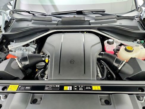 New 2026 Land Rover Range Rover Sport SV image 28