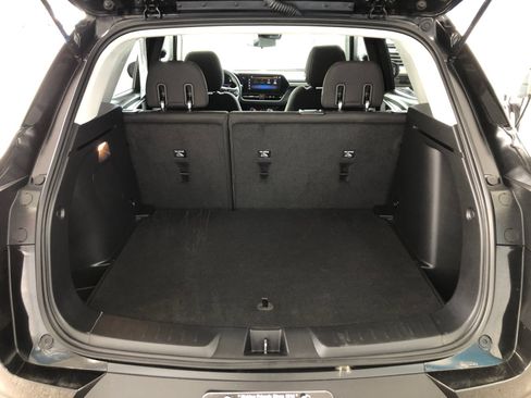 Used 2025 Chevrolet TrailBlazer LS w/ LS Convenience Package FWD image 8