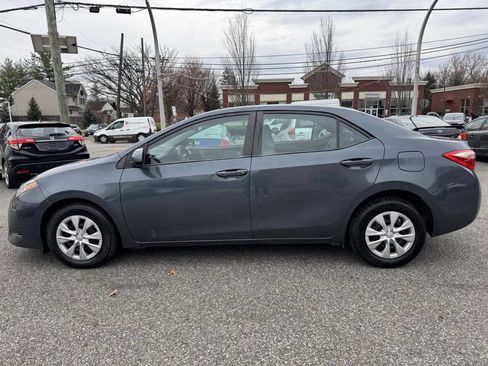 Used 2017 Toyota Corolla LE image 6