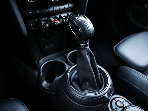 Used 2017 MINI Cooper S image 37