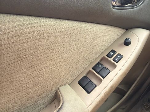 Used 2012 Nissan Altima 2.5 S w/ Enhanced Security Pkg image 13