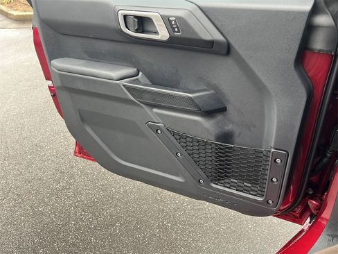 New 2025 Ford Bronco Big Bend w/ Black Diamond Package image 15