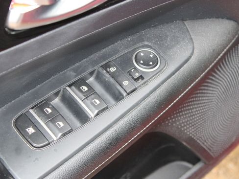 Used 2019 Kia Forte S image 19