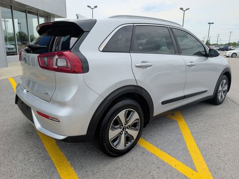 Used 2019 Kia Niro LX FWD image 7