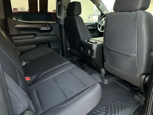 Used 2024 Chevrolet Silverado 1500 RST image 18