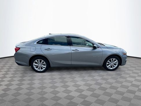 Used 2025 Chevrolet Malibu LT image 4