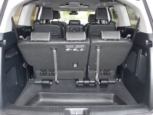 Used 2024 Honda Odyssey Elite image 32