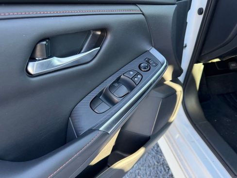 Used 2023 Nissan Sentra SR image 14