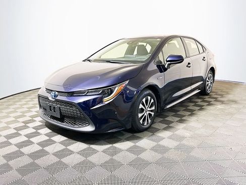 Used 2020 Toyota Corolla LE image 4