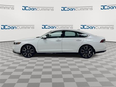Used 2023 Honda Accord Touring image 5