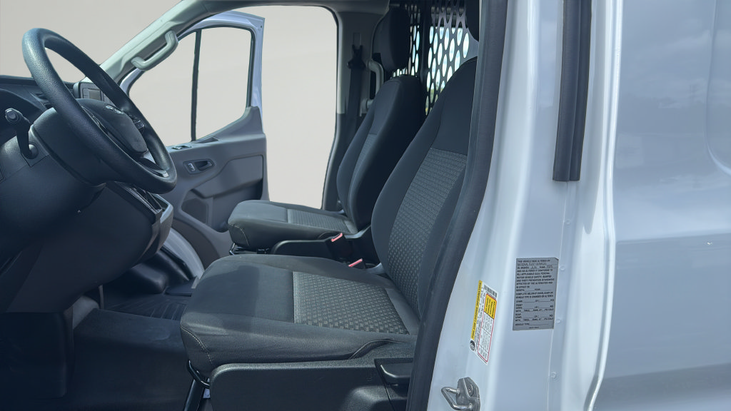 Used 2025 Ford Transit 250 Low Roof w/ Exterior Upgrade Package RWD image 32