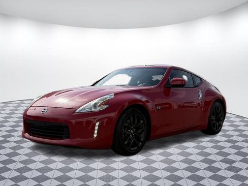 Used 2016 Nissan 370Z Coupe RWD image 3