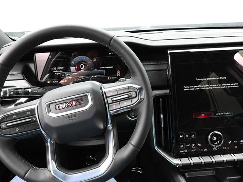 Used 2025 GMC Acadia Elevation AWD/4WD image 5