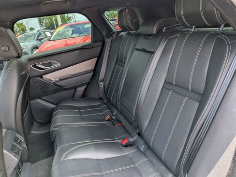 Used 2019 Land Rover Range Rover Velar S AWD/4WD image 11