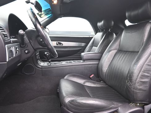 Used 2004 Ford Thunderbird image 11