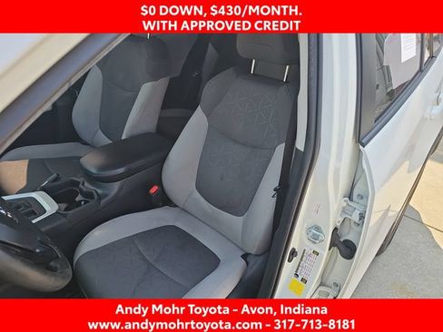 Used 2021 Toyota RAV4 XLE FWD image 10