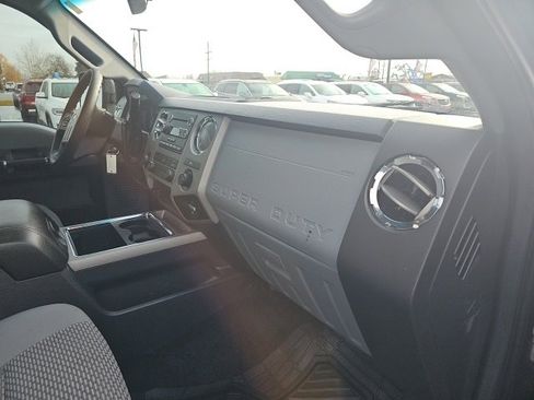 Used 2016 Ford F250 XLT w/ XLT Value Package image 18