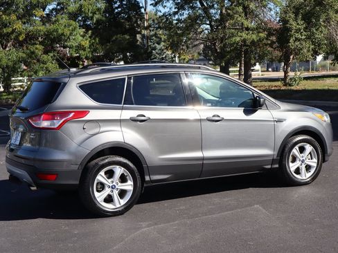 Used 2013 Ford Escape SE image 4