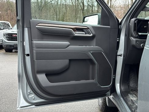 New 2026 GMC Sierra 1500 Elevation image 7