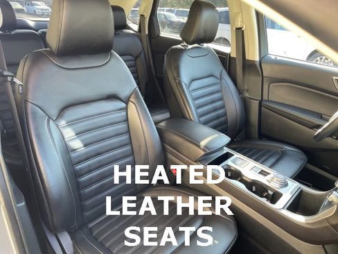 Used 2024 Ford Edge SEL image 2