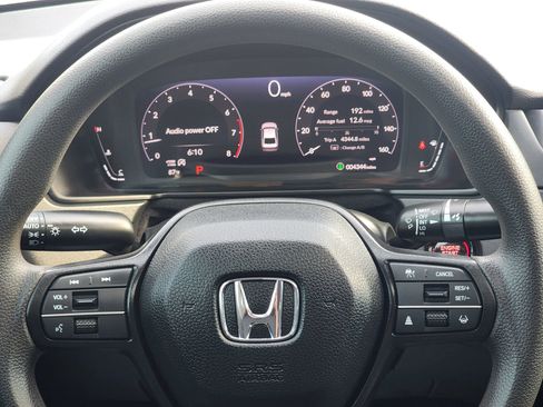 Used 2025 Honda Accord SE image 11