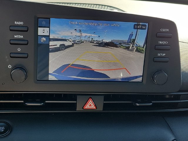 Used 2025 Hyundai Elantra Sport FWD image 13