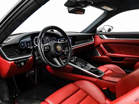 Used 2021 Porsche 911 Turbo S image 2